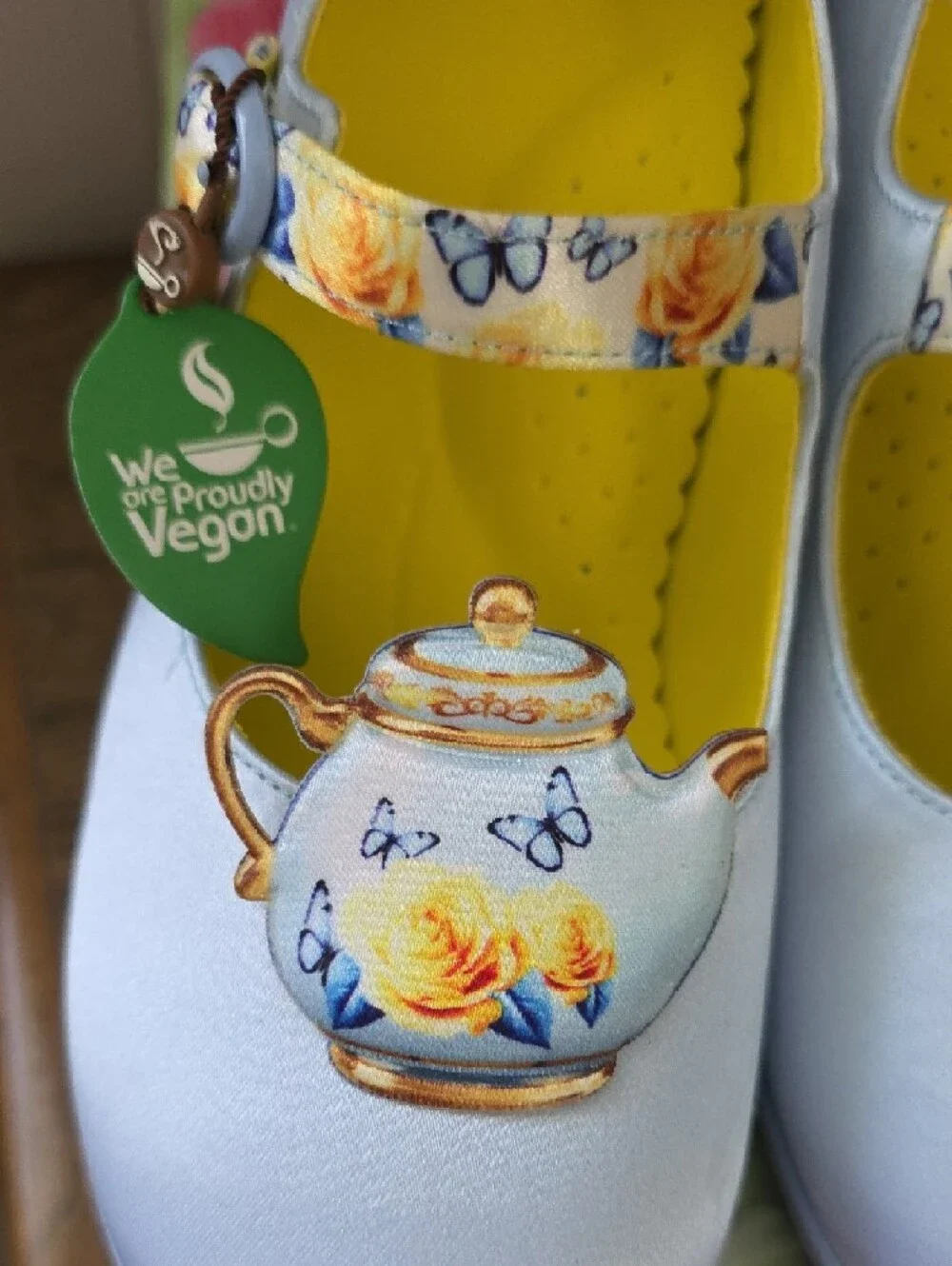 New Hot Chocolate Dress Shoes / Heels w/Tea Set Design Sz 8 US/ Eur 38 - Picture 6 of 16